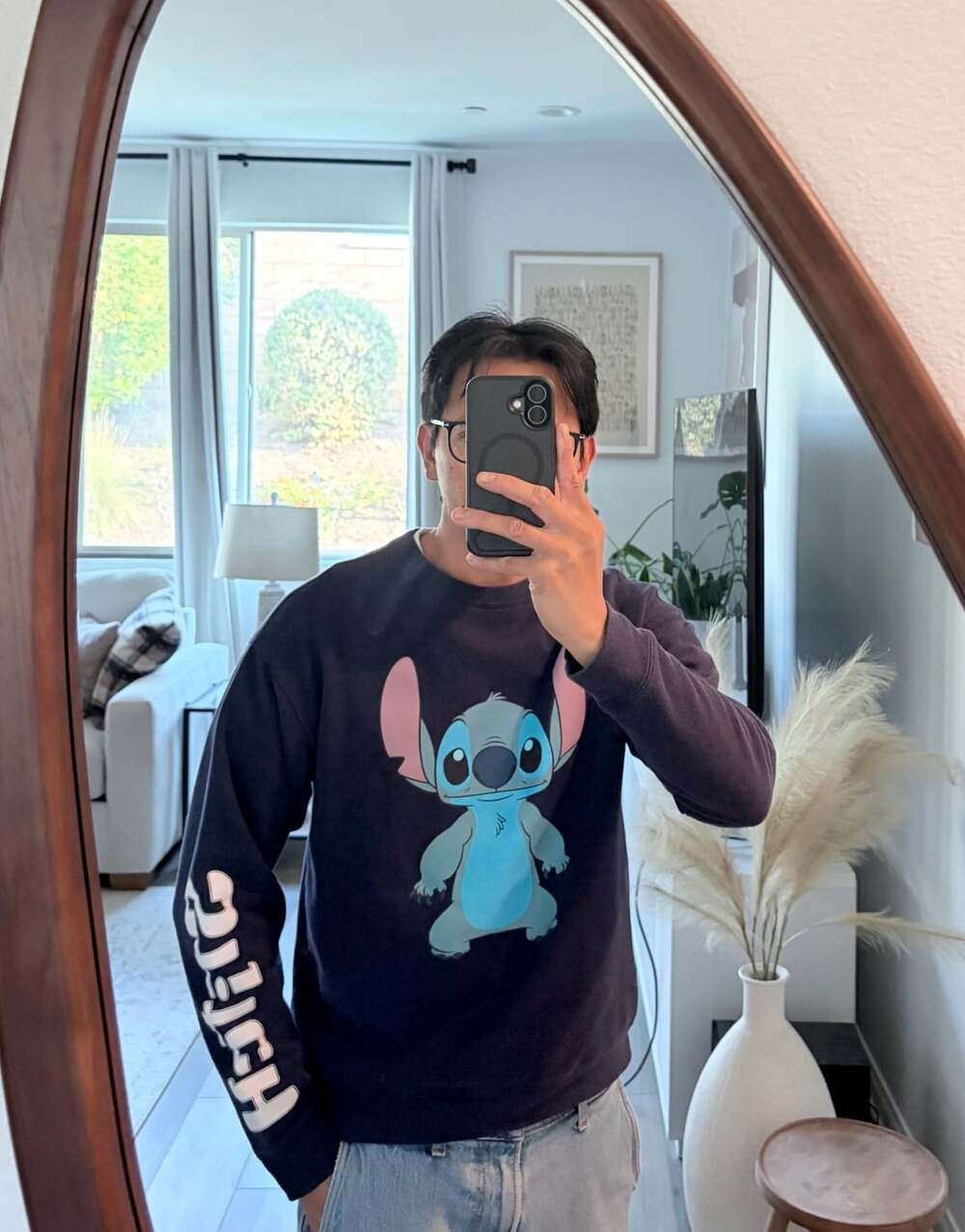 Disney Lilo & Stitch Women’s Sweatshirt Size L Navy Blue Crewneck